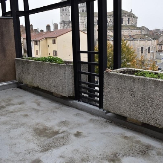  Annonces AIN RHONE : Appartement | MACON (71000) | 37 m2 | 477 € 