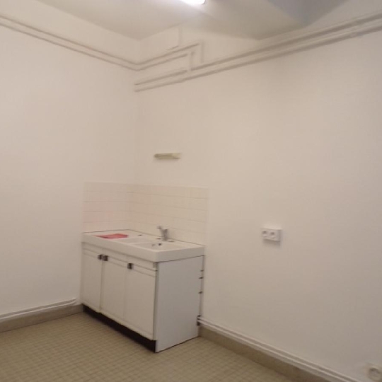  Annonces AIN RHONE : Appartement | MACON (71000) | 160 m2 | 900 € 