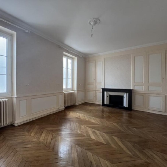  Annonces AIN RHONE : Appartement | MACON (71000) | 79 m2 | 810 € 