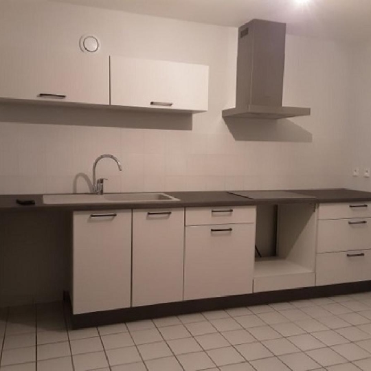  Annonces AIN RHONE : Appartement | MACON (71000) | 72 m2 | 724 € 