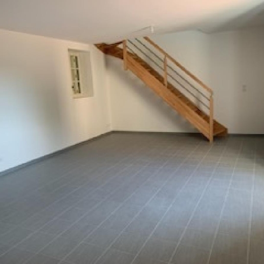  Annonces AIN RHONE : Appartement | MACON (71000) | 120 m2 | 850 € 