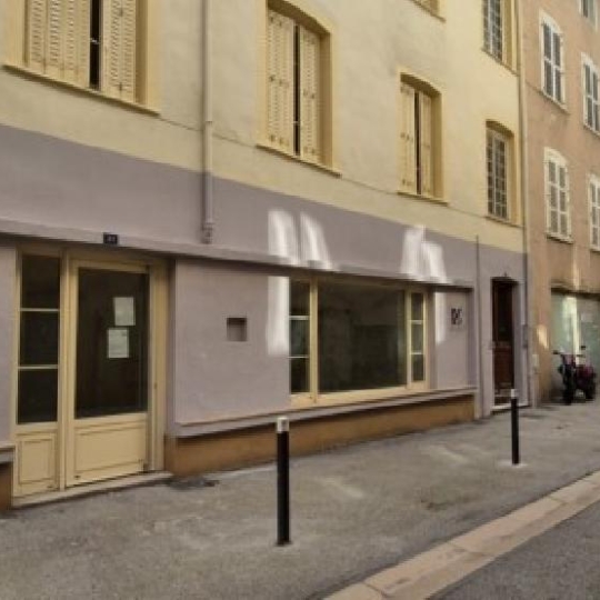  Annonces AIN RHONE : Local / Bureau | MACON (71000) | 27 m2 | 390 € 