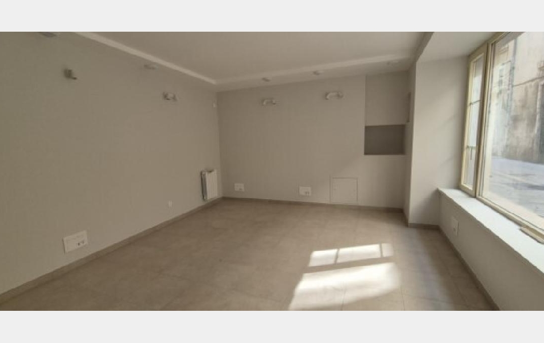 Annonces AIN RHONE : Local / Bureau | MACON (71000) | 27 m2 | 390 € 